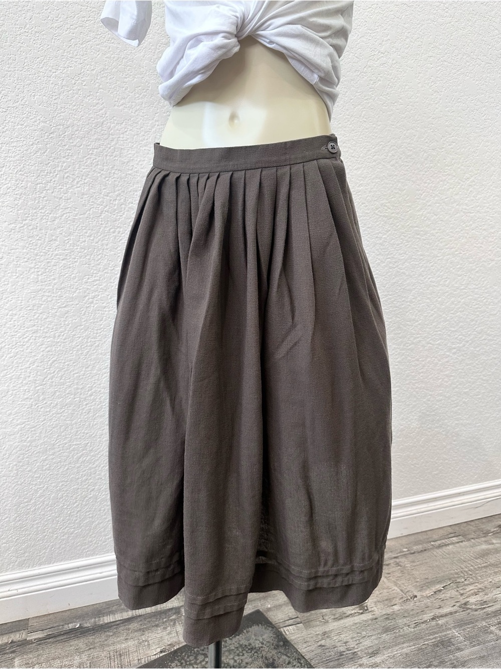 Vintage Pleated Midi Skirt Brown